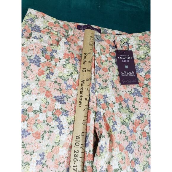 Gloria Vanderbilt Jeans Size 10 Petite Womens Pants Stretch Floral Capri NWT - Picture 9 of 15